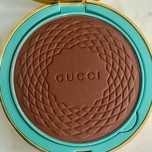 Gucci bronzing powder 05 - Picture 2 of 7